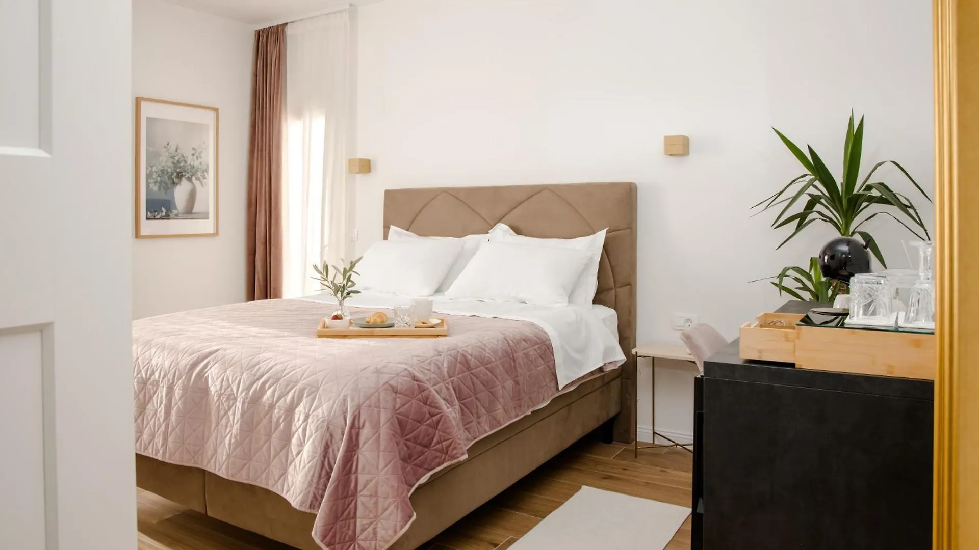 Olea Delux Rooms Guest house